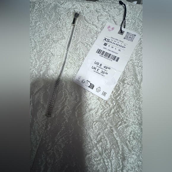 NWT ZARA TEXTURED MIDI SKIRT SiZE XS 
🚨PRICE FIRM NO DISCOUNT - Picture 6 of 15